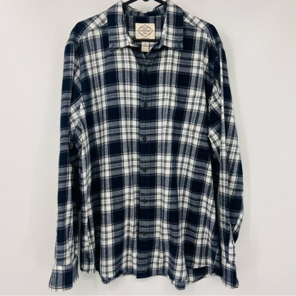 Men’s St Johns Bay Button Up Flannel‎ Shirt Plaid Striped Size XL